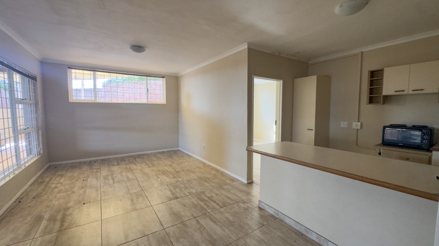 8 Bedroom Property for Sale in Middedorp Western Cape